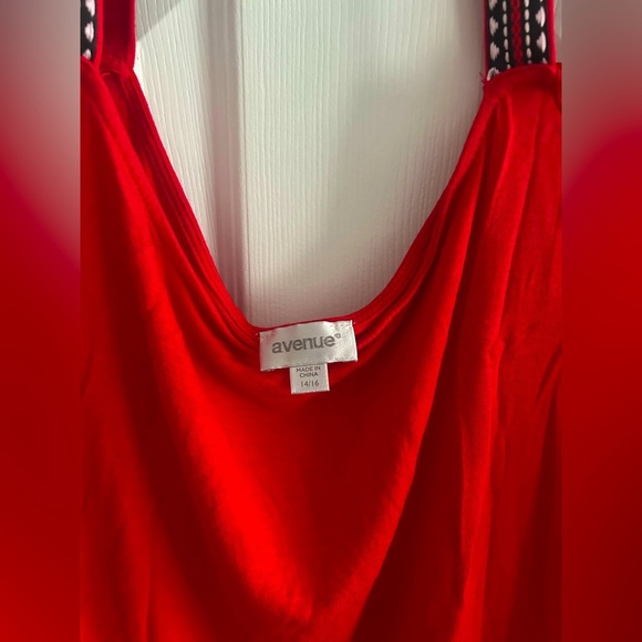 Avenue red cold shoulder top size 14/16 - Picture 2 of 5